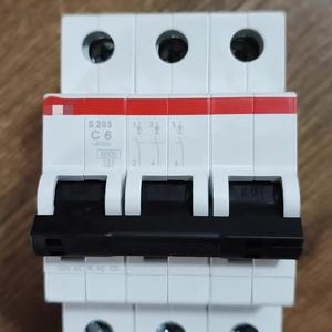 SU201M-C1A 시스템 프로 <span class=keywords><strong>M</strong></span> 소형 회로 차단기 Plc - Product Image 1