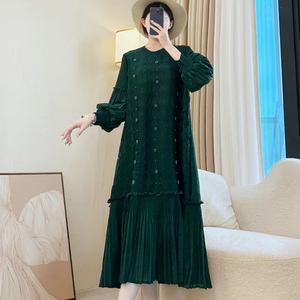 Venta al por mayor <span class=keywords><strong>de</strong></span> vestidos plisados elegantes en estilos <span class=keywords><strong>de</strong></span> longitud media y talla grande con cuello redondo y diseño <span class=keywords><strong>de</strong></span> mangas con volantes - Product Image 5