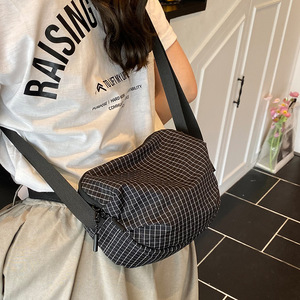 Bolso Cuadrado Pequeño de Nailon al por Mayor, Bolso de Tela Ligero, Bolso de Hombro Casual Unisex para Parejas - Product Image 6