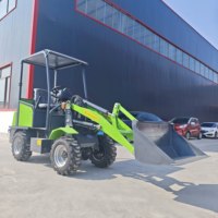 Caricatore Elettrico a Quattro Ruote Motrici TIANTONG 500kg, Mini Caricatore Agricolo con Batteria al Litio in Vendita