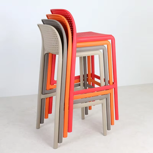 Tabourets de bar contemporains, luxueux, élégants, durables, respirants, écologiques, légers, modernes, avec dossier perforé en plastique PP, pour bar à domicile - Product Image 3
