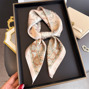 Daou 2026 Nuova <span class=keywords><strong>Bandana</strong></span> Paisley 70*70CM Quadrata in Poliestere, Sciarpa per Capelli Effetto Raso Lavabile, per Donna, Capelli/Collo, Primavera Inverno - Product Image 4