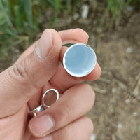 Nouveau flacon de parfum goutte pour les yeux en verre électrolytique de style arabe de 50ml plat avec vaporisateur d'argent et pulvérisateur à pompe