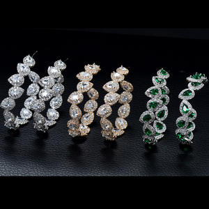 HIBRIDE几何水滴设计耳环女配饰全立方氧化锆耳环珠宝女莫达E-827 - Product Image 1