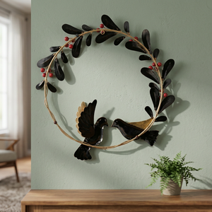 Corona Navideña Rústica de Metal con Pájaros y Bayas, Adorno Decorativo Redondo Hecho a Mano para Colgar en la Pared - Product Image 6