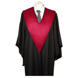 Châle de graduation unisexe noir à col en V avec bordure dorée en satin pour la cérémonie de remise des diplômes universitaires - Product Image 3