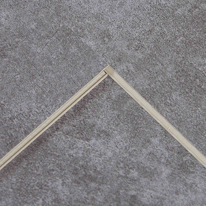 Suelo de Madera SPC con Capa de Desgaste de 0.15mm, Certificado CE RoHS, Sistema de Clic, Acabado Mate, Aspecto Roble, para Interiores de Hotel, OEM ODM - Product Image 2