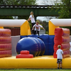 Circuito de Obstáculos Inflable Resistente para Carreras de 5K, Equipo para Festivales Deportivos - Product Image 4