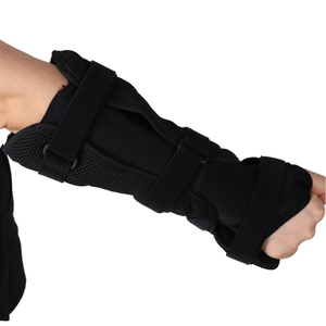 Dispositivo di protezione per la distorsione del tendine del pollice supporto per il polso di riabilitazione con tutore per la protezione della stecca del polso - Product Image 1