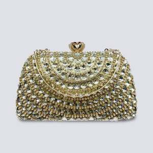 Bolsos de Noche con Forma de Corazón y Pedrería para Mujer, Bolso de Mano de Cristal Dorado para Fiesta de Graduación - Product Image 4