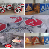 Signalisation routière de sécurité alimentée par l'énergie solaire avec lumière clignotante LED, flèche réfléchissante rouge, panneau de signalisation de limitation de vitesse et d'arrêt