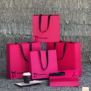 Sacs à main en carton ivoire de qualité supérieure avec poignée découpée, surface frontale sans couture, MOQ 1 pièce, sacs à main de luxe en carton artistique spécialisé - Product Image 1