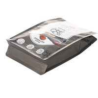 Sachet alimentaire personnalisé imprimé mat à fond plat avec huit soudures latérales, emballage composite pour snacks avec fenêtre transparente, résistant à l'humidité
