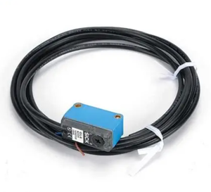 เซ็นเซอร์โฟโตอิเล็กทริคแบบมินิ GL6-P1211 ตรวจจับแบบสะท้อนแสง PNP-Output สำหรับสายพานลำเลียงอัตโนมัติ ระยะตรวจจับ 6 เมตร มาตรฐาน IP67 - Product Image 4