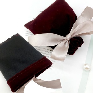 Sac en velours super doux de couleur marron avec logo personnalisé, vente en gros, sac d'emballage de bijoux en velours de luxe de haute qualité - Product Image 2