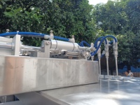 Machine d'emballage liquide à trois côtés scellés Continuons System 3 pour sauce tomate, shampoing, produits de soin de la peau, huile, etc.