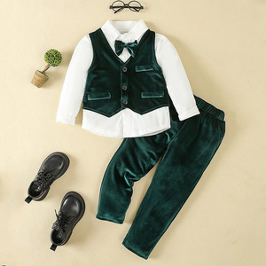 Ensemble de vêtements formels en velours vert foncé 3 pièces pour bébé garçon, pour tout-petits, anniversaire, Noël, mariage - Product Image 2