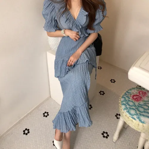 A Wholesale 2021 spring and summer Korean Knitted Stitching Fake Two-piece Long dress Puff Sleeve Elegant Temperament Tie Dress