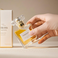 Bouteille de parfum en verre transparente de haute qualité 30ml 50ml 100ml bouteille de parfum en verre de pulvérisateur de pompe carrée vide