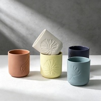 Bocaux à bougies cylindriques en céramique personnalisables, directement de l'usine YBH, OEM/ODM, motifs et logos personnalisés pour Noël, récipients à bougies