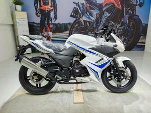 Nouvelle grande <span class=keywords><strong>moto</strong></span> routière à essence avec moteur de 250 cm³ - Motos sportives - Product Image 2