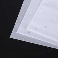 Sacs d'emballage en plastique mat/givré personnalisés avec fermeture éclair pour t-shirts, maillots de bain, vêtements, avec logo