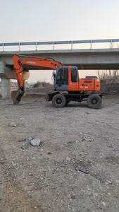 Excavatrice d'occasion Hitachi ZX130W d'origine japonaise, excavatrice sur roues Hitachi ZX130 ZX130-5G ZX130W, très rentable - Product Image 2