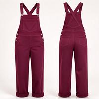 Salopette en jean bordeaux taille mi-haute coupe droite décontractée, idéale pour le look de service matinal au café