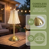 Lampe de table rechargeable avec différentes formes d'abat-jour en acrylique, capacité maximale de la batterie 2500 mAh.