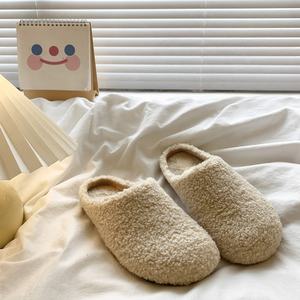 OEM/ODM Mules de Mujer de Felpa para Invierno, Suaves, con Diseño Bordado, Casuales, de Piel Sintética, Peludas, de Lana Sintética - Product Image 5