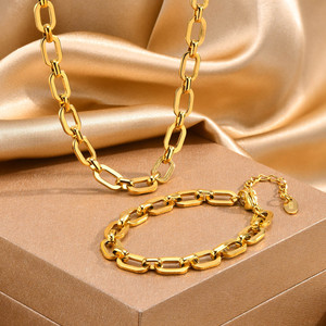 Ensemble collier et bracelet en chaîne trombone |   Chaîne ovale en acier inoxydable plaqué or 18K PVD |   Imperméable Hypoallergénique - Product Image 2