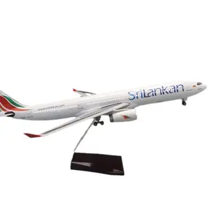 1/135比例47厘米斯里兰卡航空公司A330模型树脂飞机收集装饰玩具带起落架和发光二极管灯