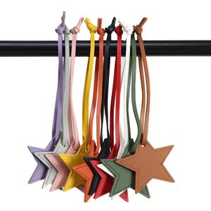 Pendentif de bagage en cuir PU en stock, porte-clés polyvalent étoile à cinq branches pour femmes et filles, accessoire de sac tendance - Product Image 4