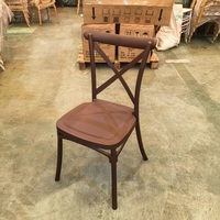 Chaise en plastique PP marron à dossier croisé, bon marché et de haute qualité, pour les fêtes en plein air, vente en gros