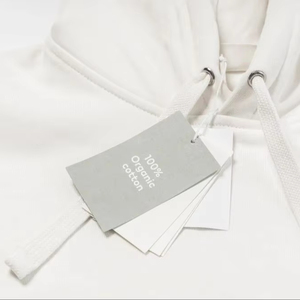 ป้ายแขวนกระดาษแข็งขนาด 2 นิ้ว ป้ายโลโก้ขายดี ป้ายเสื้อผ้า ป้ายพิมพ์ ป้ายติดเสื้อผ้า - Product Image 1