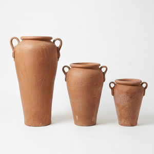 Vase à fleurs rustique en terre cuite fait main, récipient en céramique pour table, décoration de salon et de mariage, West Bengal Sulfax Trading - Product Image 1