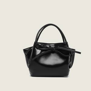 Sac fourre-tout décontracté zippé pour femme, printemps-été, imperméable, doublure PU, avec nœud et bandoulière, sac panier de style niche - Product Image 3