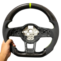 Volant sport en fibre de carbone véritable en forme de D, vente en gros d'usine, mise à niveau pour Volkswagen MK7, entièrement compatible avec les fonctions OEM