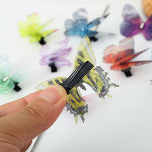 韓国風おしゃれミニ蝶々ヘアクリップ シルクダイヤモンド付きレース飾り スイートスタイルメタル生地 5cmサイズ - Product Image 3