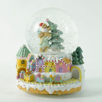 Globe à neige musical LED 100 mm en forme de maison de pain d'épices, boule de neige aquatique, artisanat en résine, décoration de maison pour les fêtes