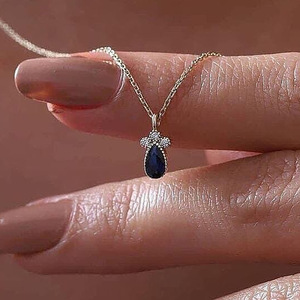 Collana con Ciondolo a Croce in Zaffiro Blu Taglio a Pera Placcato Oro Gioielli Religiosi da Donna Regalo 16mm - Product Image 1