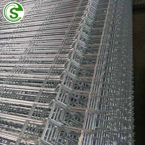 Galvanized Blending Fencing Steel <strong>Garden</strong> Barricade Metal Fence Wire <strong>Mesh</strong> 3D for Outdoor Triangle <strong>Gardens</strong> Fence - Product Image 5