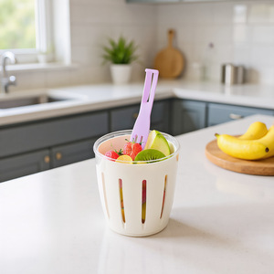 Vaso Doble para Llevar Fruta y Ensalada con Tenedor, Caja Portátil para Carnes con Drenaje y Sellada - Product Image 2