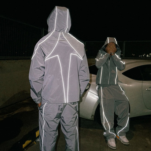 Conjunto Deportivo Impermeable para <span class=keywords><strong>Hombre</strong></span>, Chaqueta y Pantalones Cortavientos Reflectantes de Poliéster y Nailon para Actividades al Aire Libre - Product Image 1
