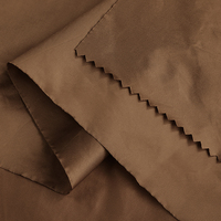 Rouleaux de tissu en nylon recyclé populaires échantillon gratuit tissu en taffetas de nylon 70d pour imperméable 460T sergé 100 tissu en Nylon