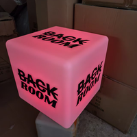 Cube Led Extérieur Rechargeable À Distance RVB Changement De Couleur Pour Exposition En Plastique Blanc 4/5 Face Led Cube Affichage Publicitaire