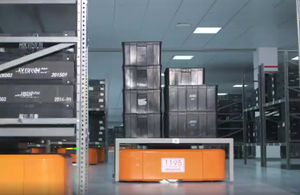 HIK-<span class=keywords><strong>Robot</strong></span> <span class=keywords><strong>MR</strong></span>-Q3-600CE-B para recolección de vehículos, dispositivo móvil, controlado por AVG, almacén (HI) - Product Image 2