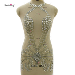 فستان حفلة موسيقية مشرقة مصنوع يدويًا قوس قزح من الفضة وحجر الراين واللؤلؤ يزين الجسم صد الماس - Product Image 6