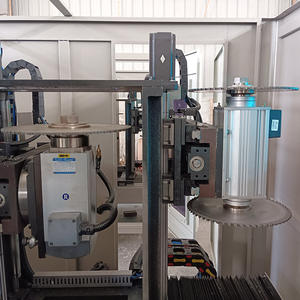 WEIKE Automatische 5-assige 4-gereedschaps CNC vlakfreesmachine voor aluminium deuren en ramen, hoge precisie, CE-gekeurd, fabriekslevering - Product Image 3