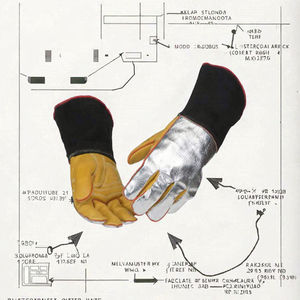 ถุงมือเชื่อมหนังวัวเคลือบอลูมิเนียมฟอยล์ ป้องกันการลวก ทนความร้อน ทนไฟ ป้องกันไฟฟ้าสถิตย์ ขนาด 11 ออนซ์ สำหรับงานเชื่อมในอุตสาหกรรม - Product Image 3